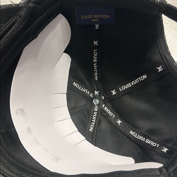 New Fashion Inspired Item - Picture 6 of 6